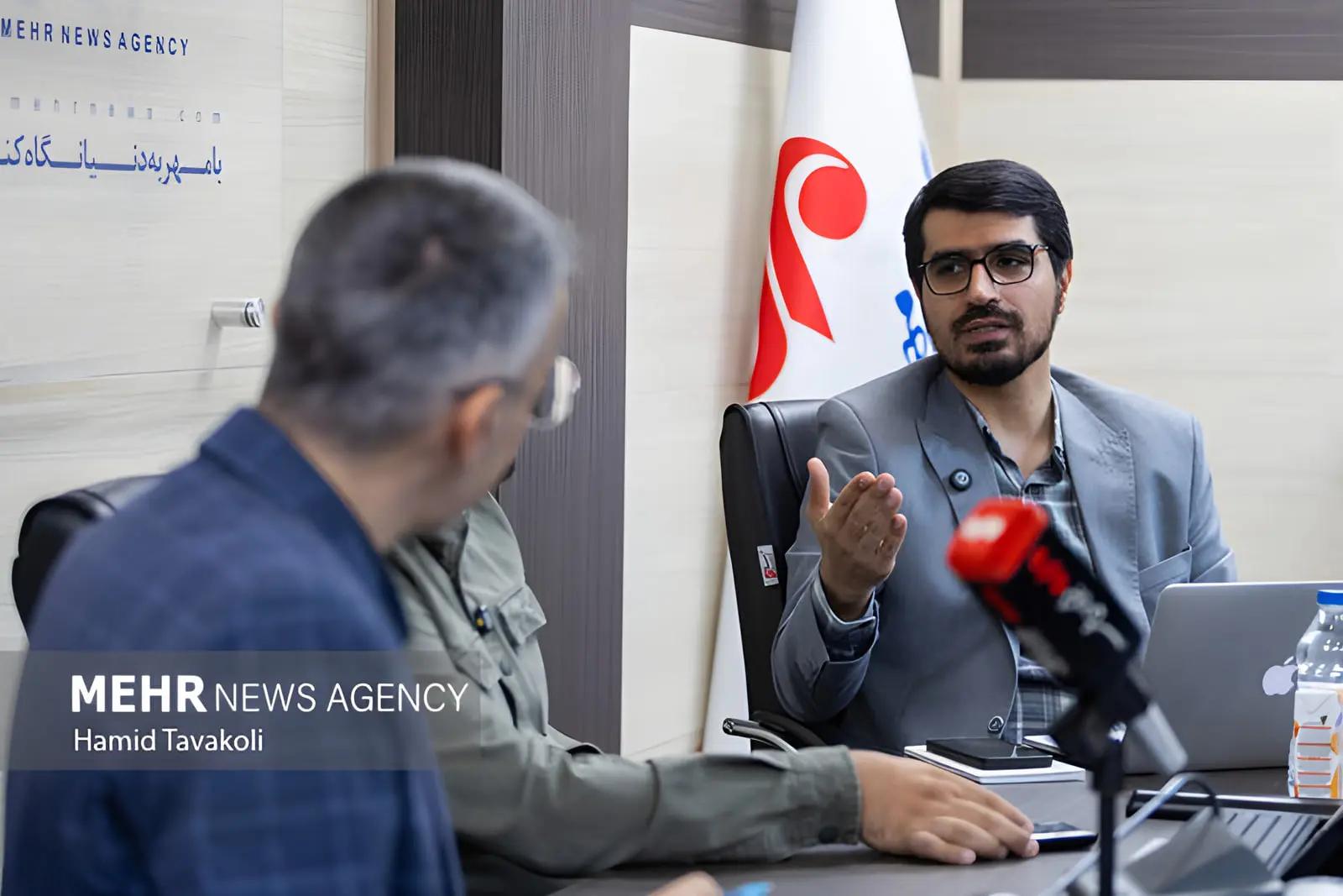 یک حقوقدان: حکمرانی فضای مجازی نباید به رفع فیلتر چند پلتفرم محدود شود