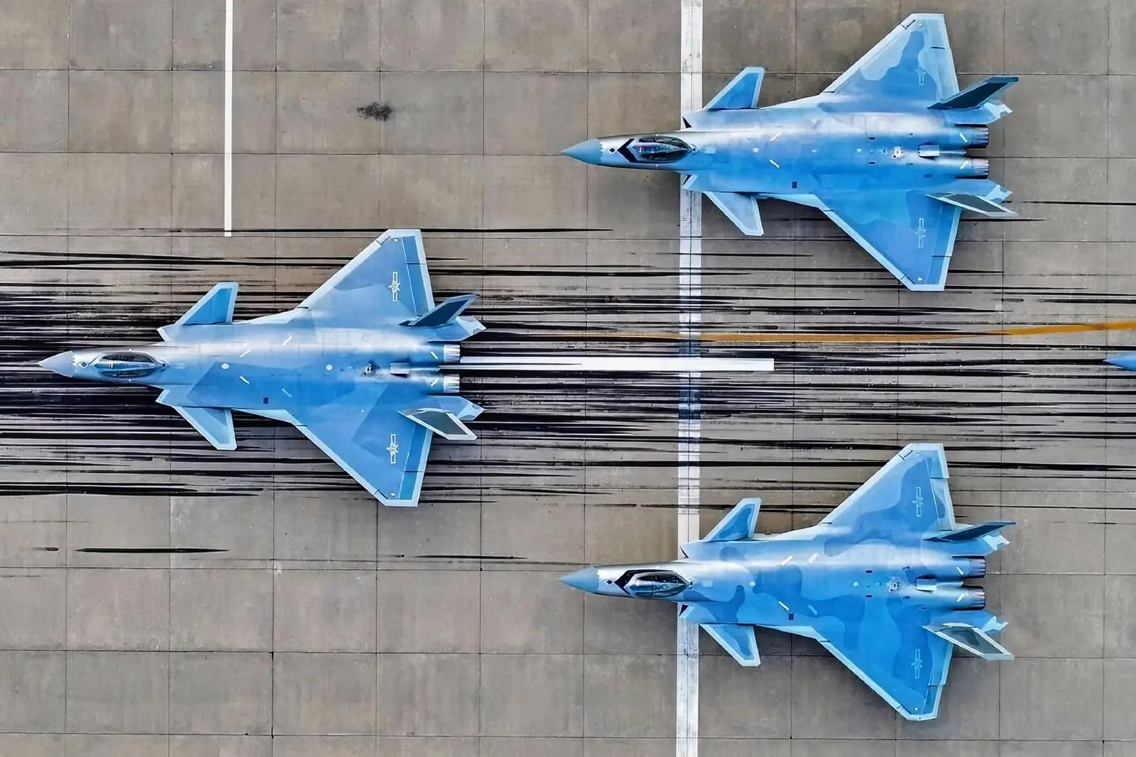 شکارچی ناوها؛ آیا جنگنده J-20S چین واقعا ناوهای آمریکا را غرق میکند؟